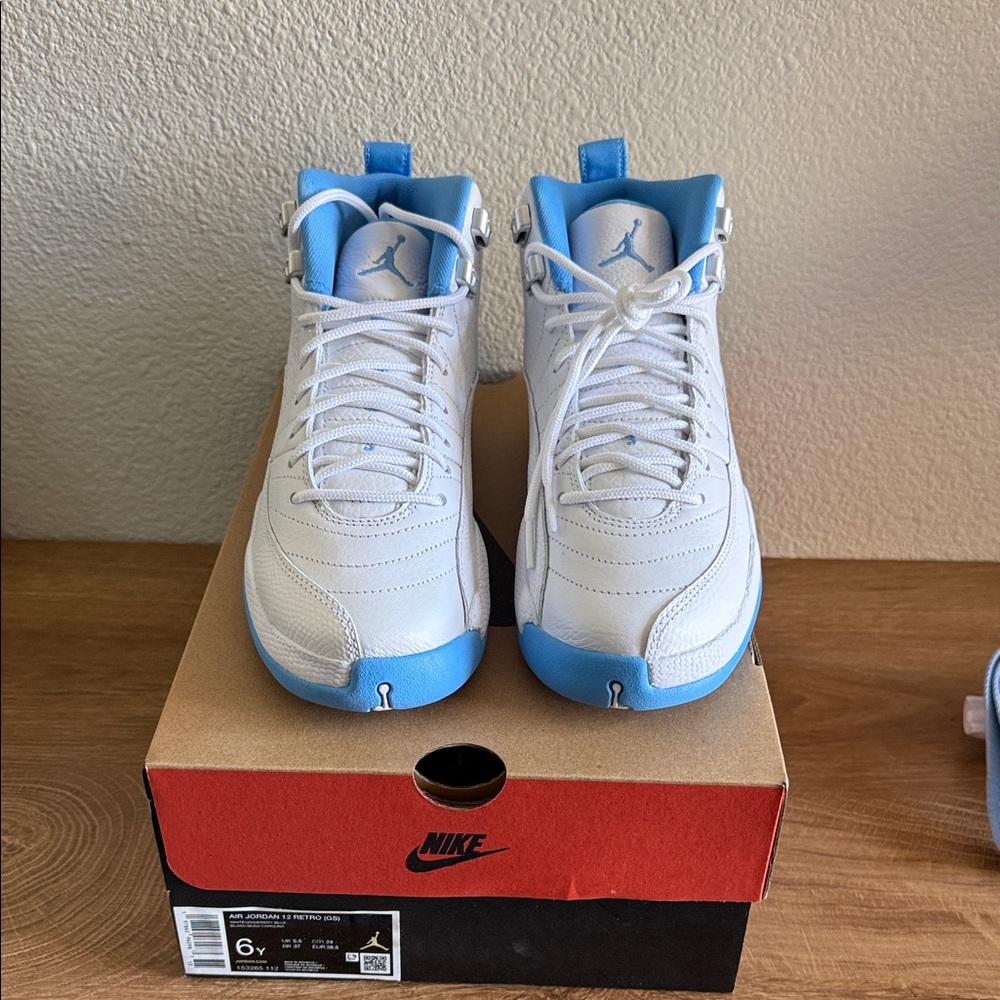 University blue Air Jordan 12 Retro (GS)